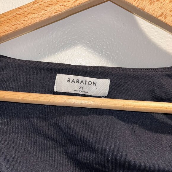 Aritzia Babaton Black Long Sleeve V-Neck Crop Top XS - Picture 6 of 7